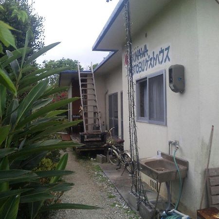 Okinawa Motobu Guest House Екстер'єр фото