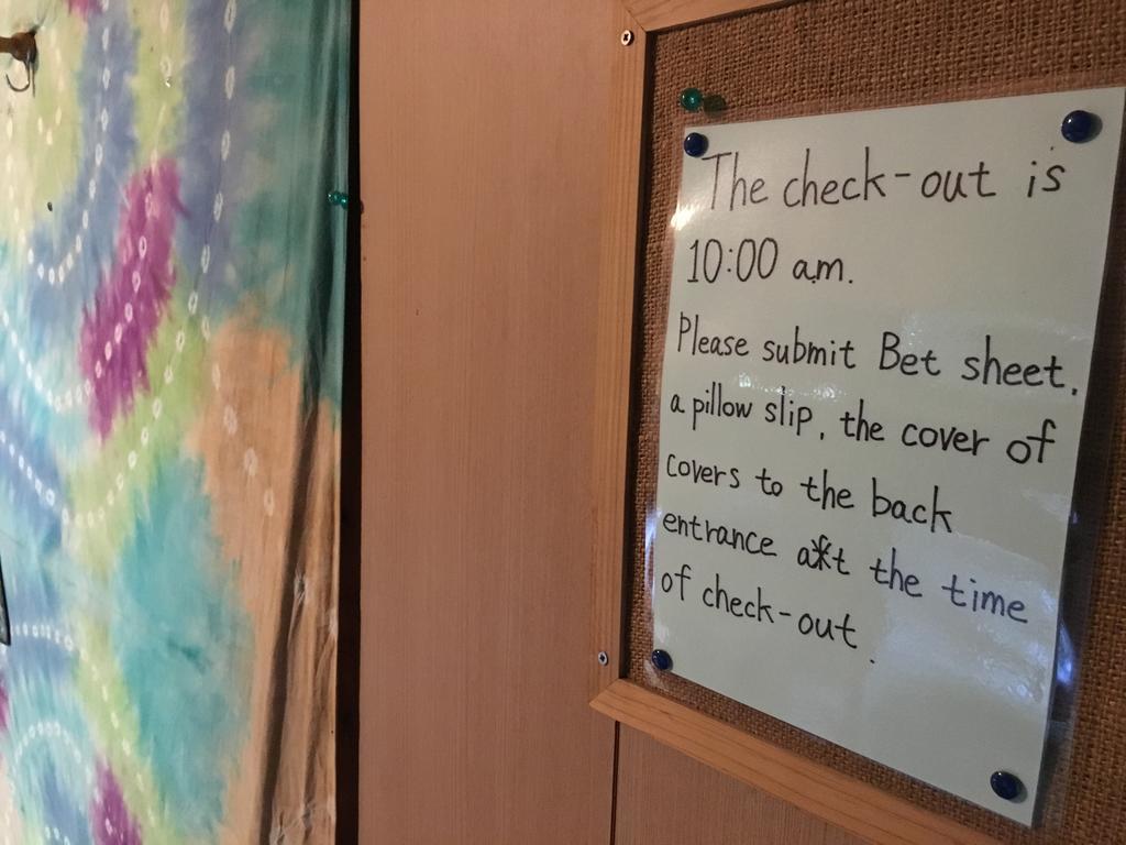 Okinawa Motobu Guest House Екстер'єр фото
